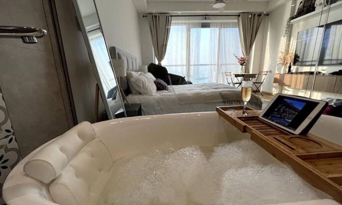 Bab Al Bahr Apartment | Luxury Seaview Studio Apartment - RAK Al Marjan Island