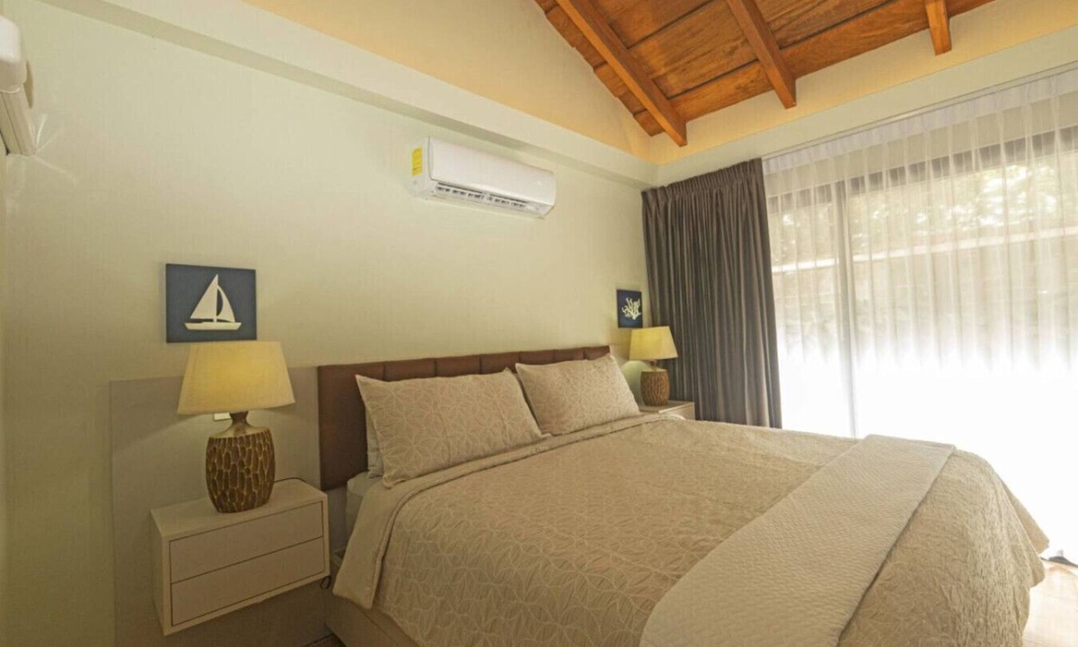 Coco Cabin | Luxury Suite beautiful gardens pool jacuzzi boutique hotel