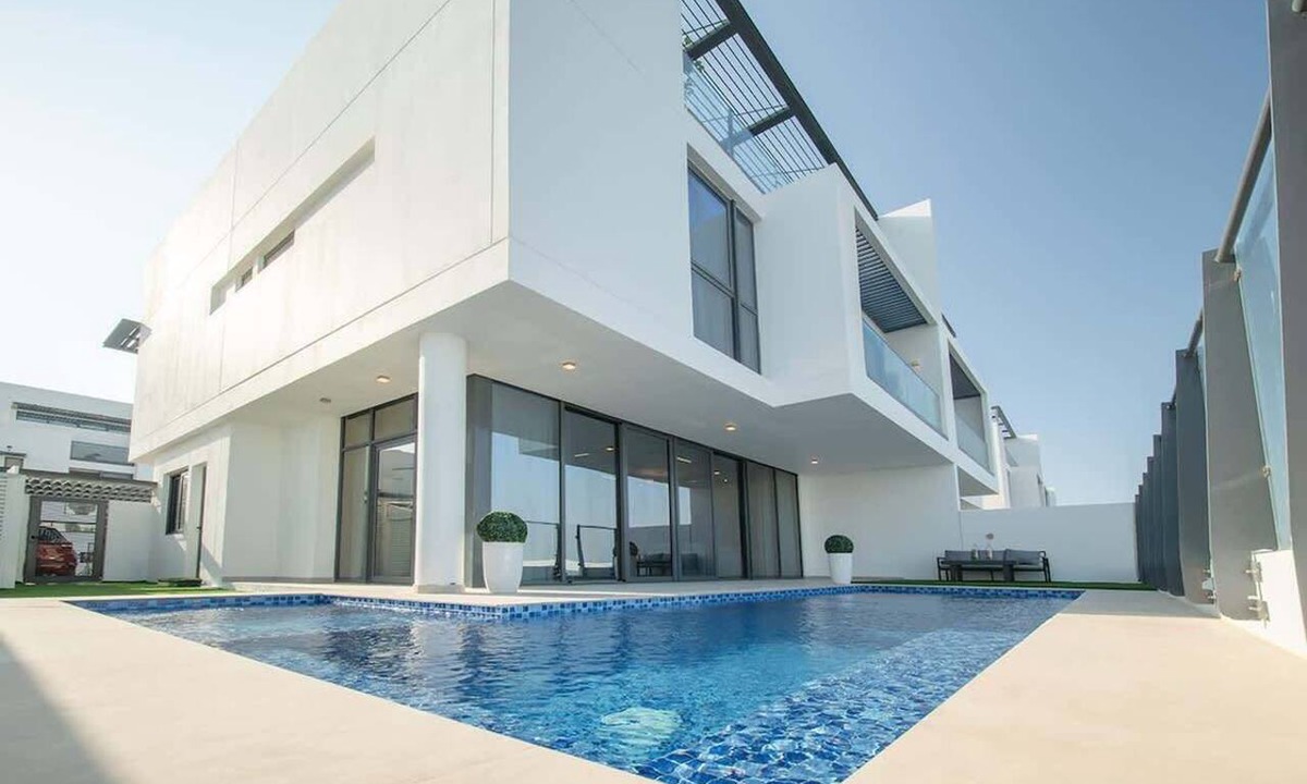 Al Hamriya Villa | Luxury Villa overlooking sea with private pool