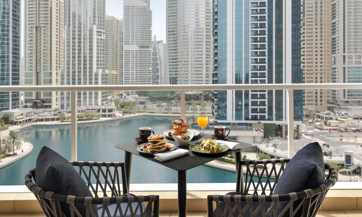 Jumeirah Lake Towers Hotel | Mövenpick Hotel Jumeirah Lakes Towers