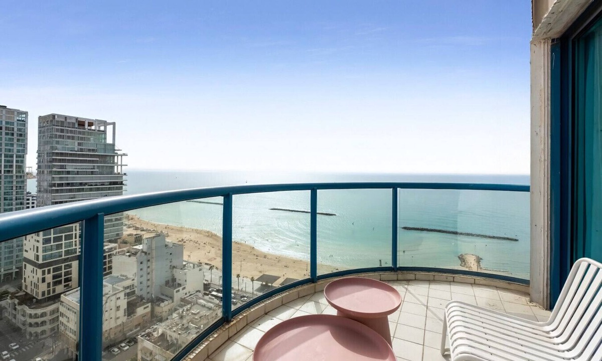 Tel Aviv Promenade Apartment | Magnificent Seaside Panorama Stay by Sea N' Rent