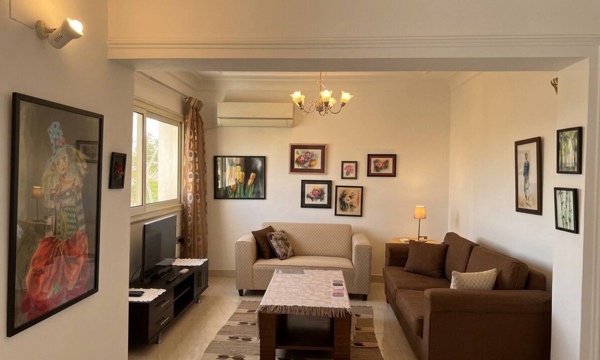 Old Cairo Apartment | Maison de Lama ~ Desert view, A/C, Comfortable