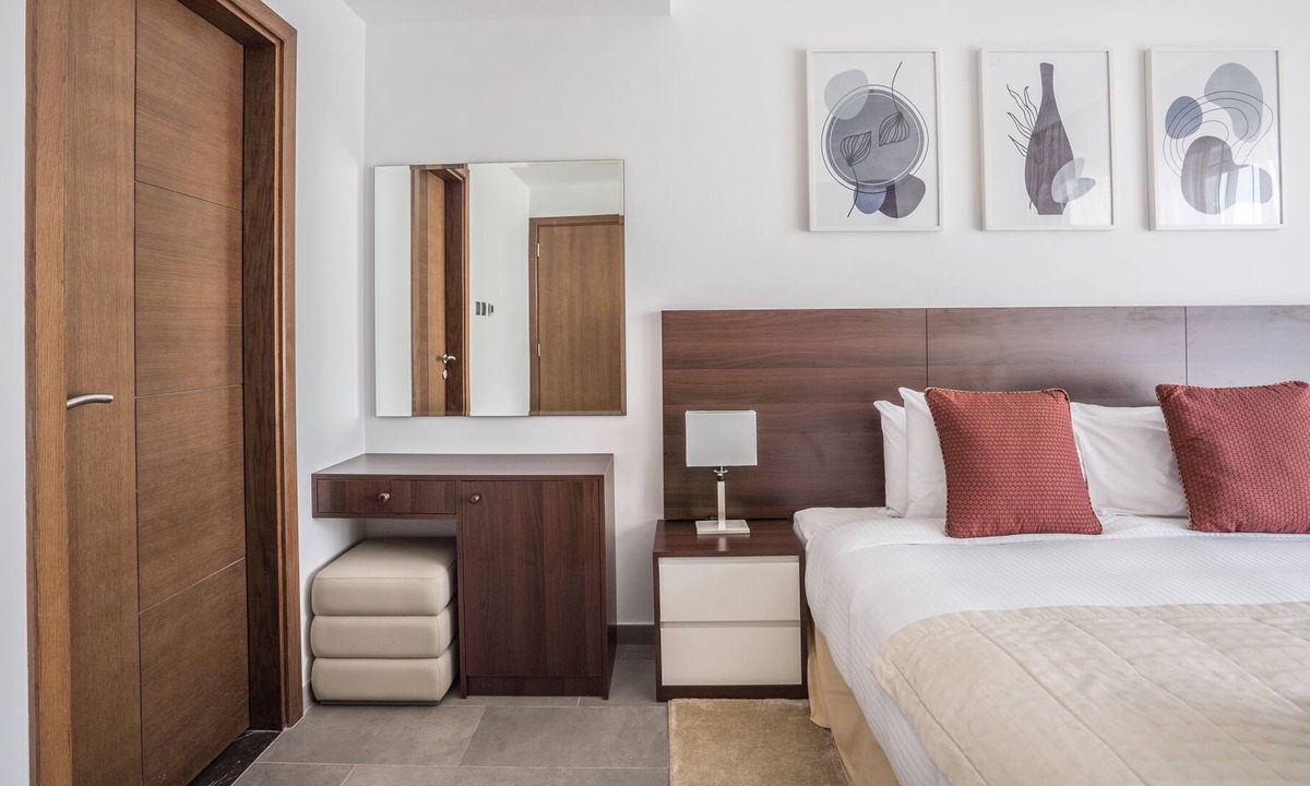 Jumeirah Beach Residence Apartment | Marina Apartment, Minutes from Dubai Marina Walk
