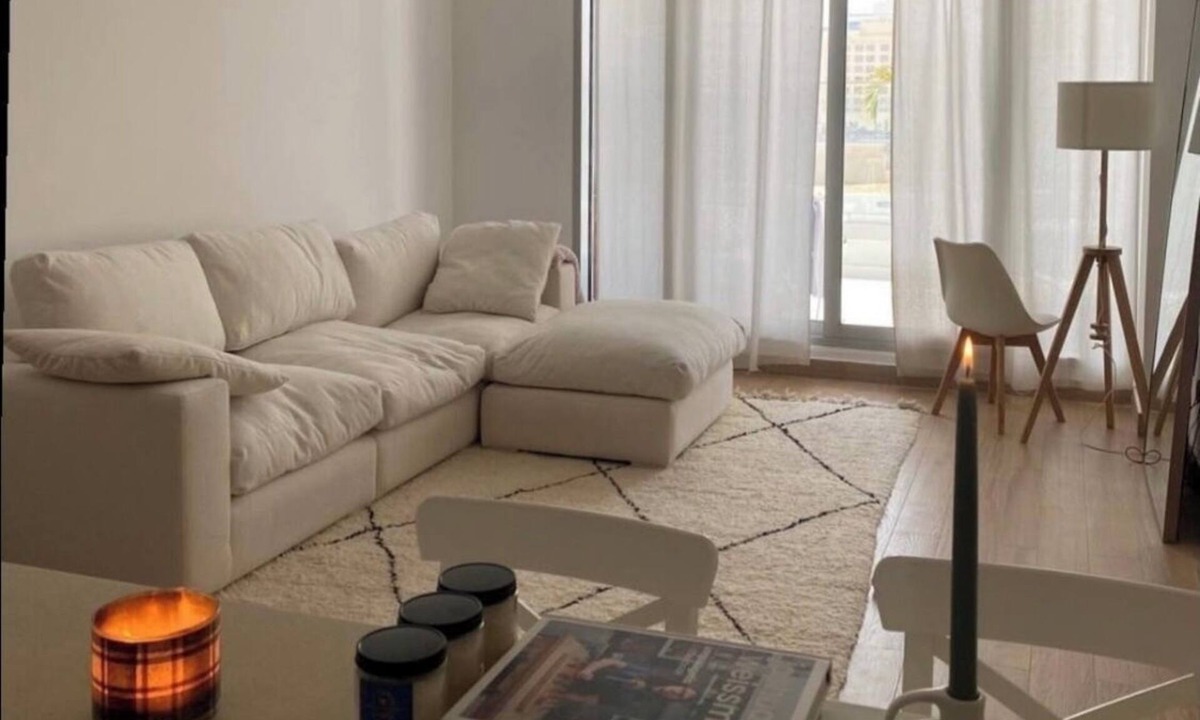 Al Satwa Apartment | Minimalist apartment centric big terrace