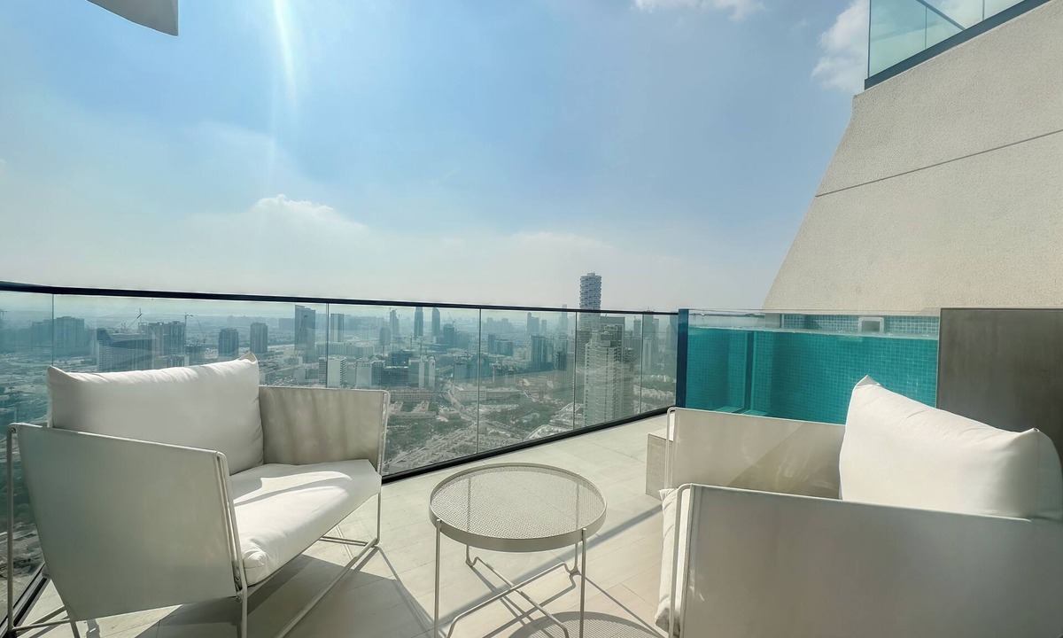Jumeirah Apartment | Modern 1 Bedroom with Private Balcony Pool