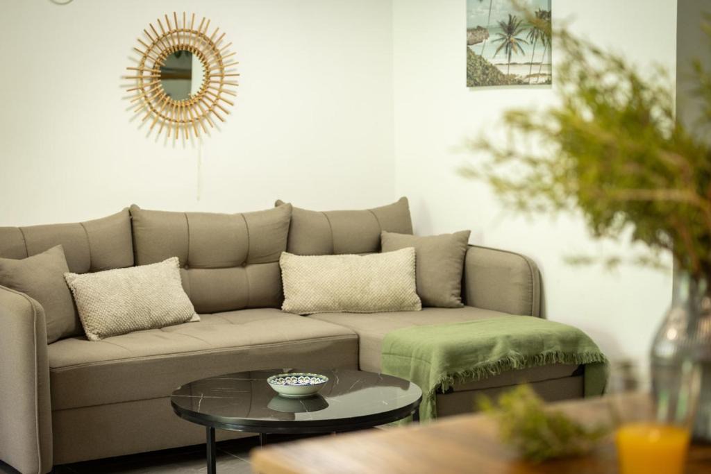 Haifa Apartment | Modern 2BR Apartment Near Baháʼí Gardens Haifa