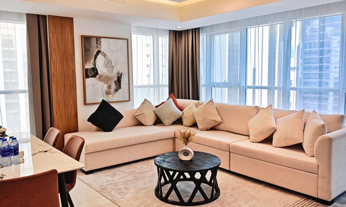 Al Danah Apartment | Modern Apartment Abu Dhabi, 2BD, Beach View
