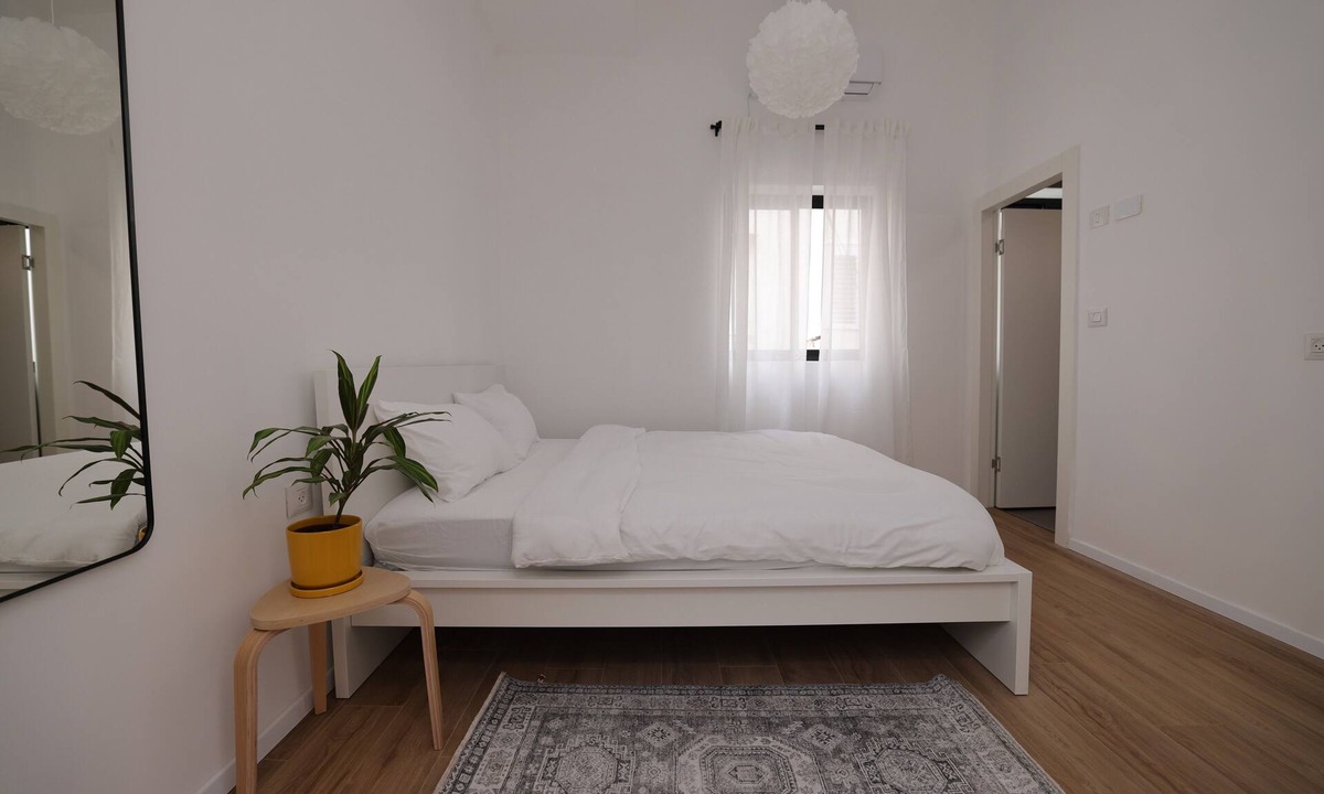 Tel Aviv City Center Apartment | Modern apt in central TLV, near Rothschild Blv & just a short walk to the beach.
