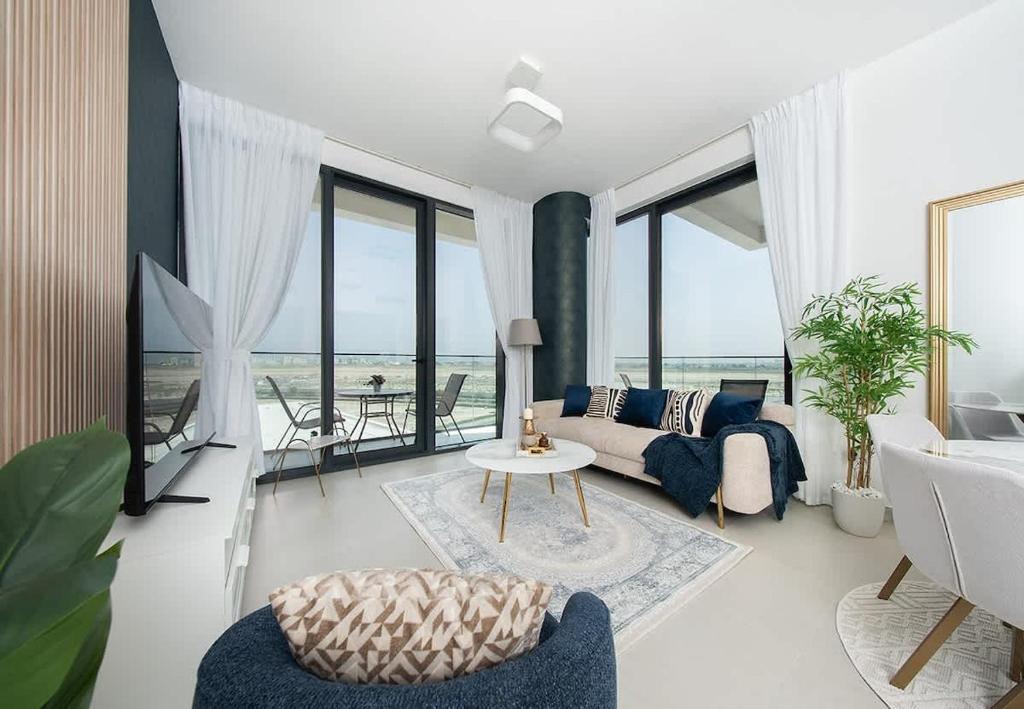Al Hamriya Apartment | Modern Waterfront 1-Bedroom Apartment - Blue Bay Walk