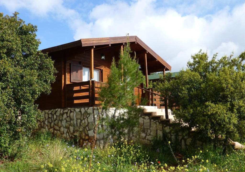 Zayy Resort | Mountain Breeze Lodge & Resort