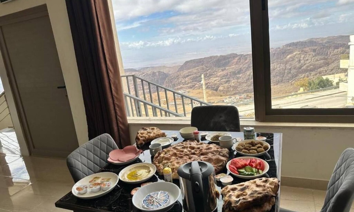 At-Taybeh Hotel | Mountain Echo Inn