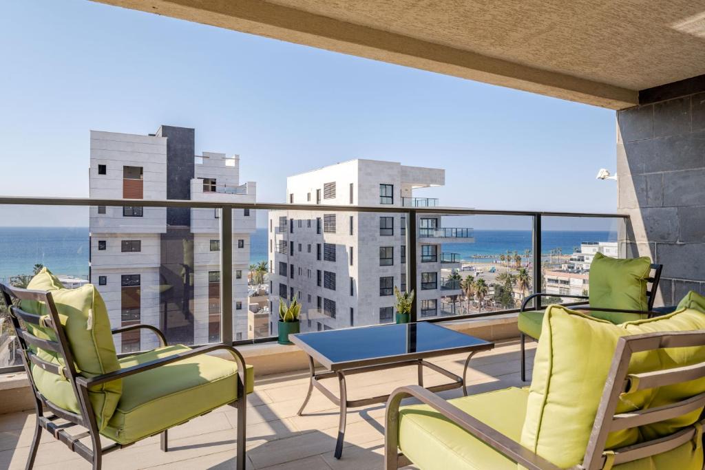 Nahariya Apartment | Nahariya SEA VIEW - Balfour city center