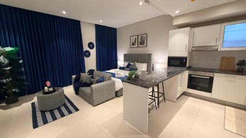 As Sifah Apartment | Navy Studio By Bait Zain
