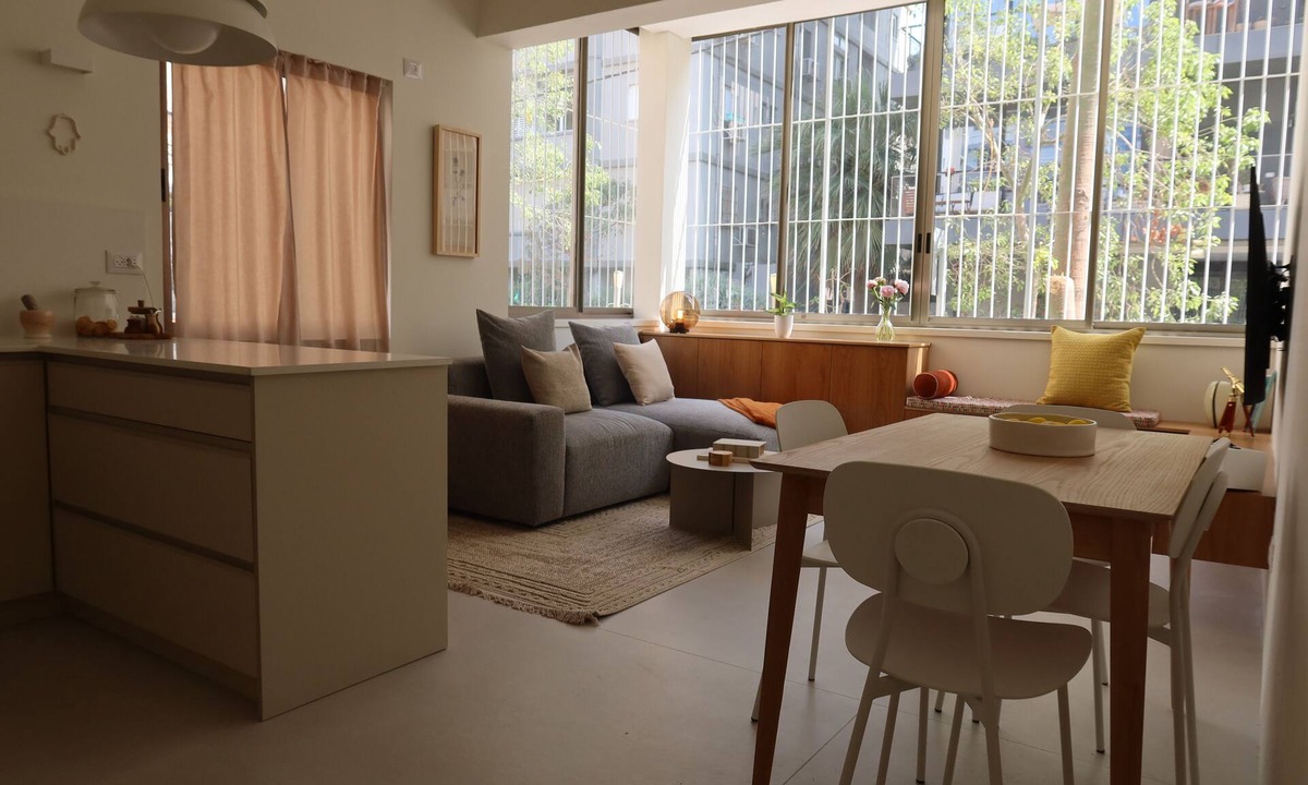 Kerem HaTeimanim Apartment | New Apartment 2 Minutes from the Beach Chic & Cozy Brand new complete renovation