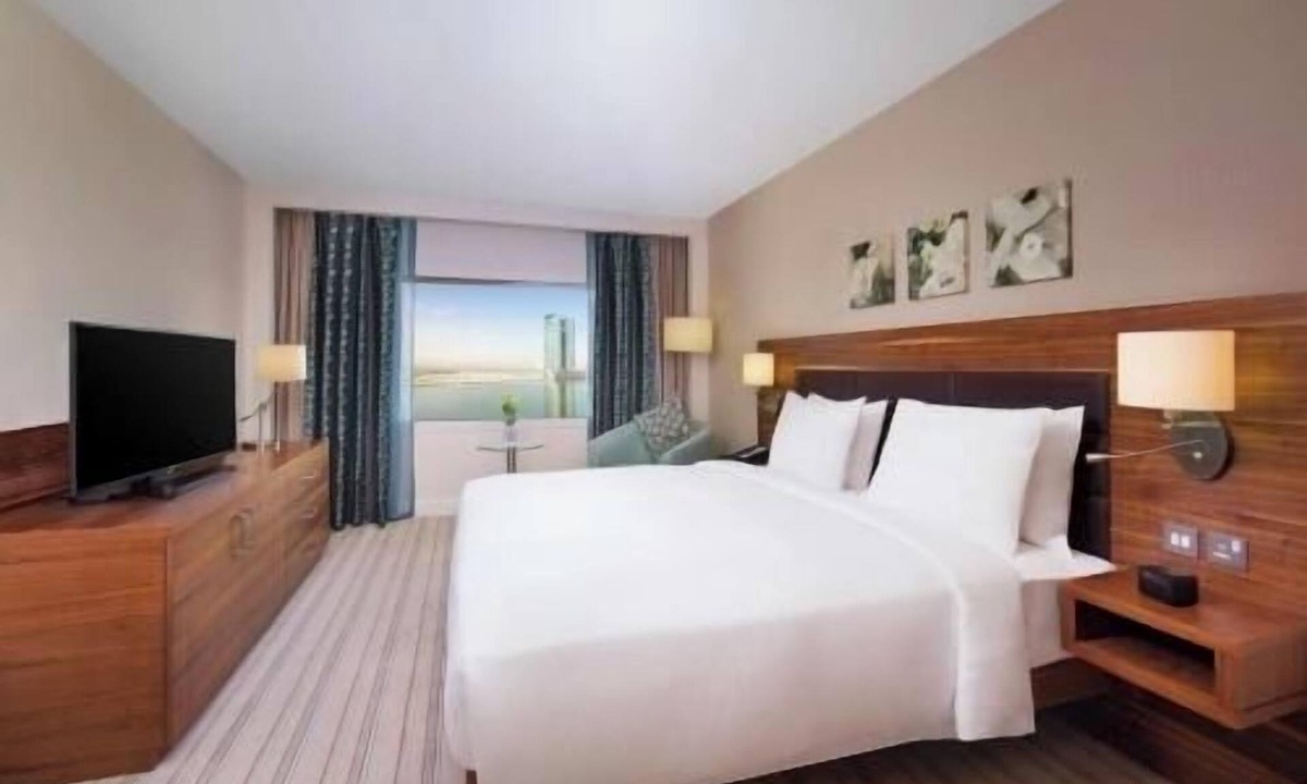 Dafan Al Nakheel Apartment | One Bedroom King Suite Near Al Naeem Mall