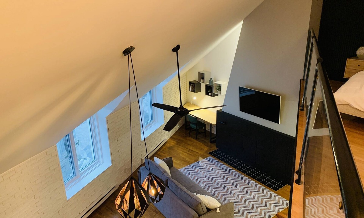Lower Town Condo | Open-space Penthouse in heart of Old Québec - Perfect for 30-day + stays!