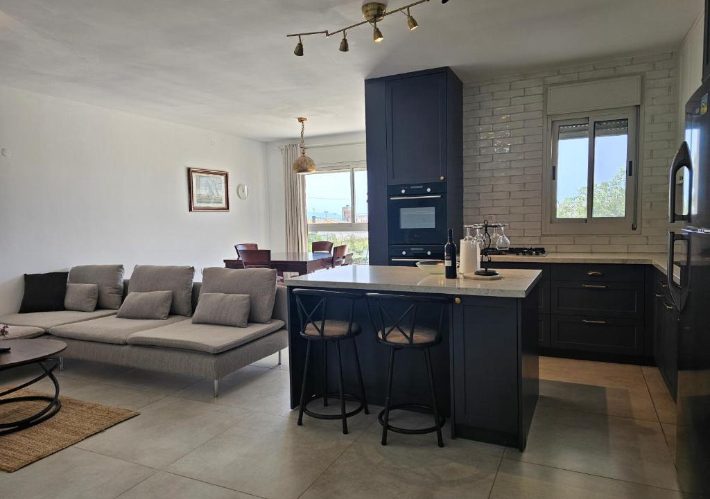 Acre Apartment | Or-Yam – Beachfront Apt, Argaman Beach, Akko