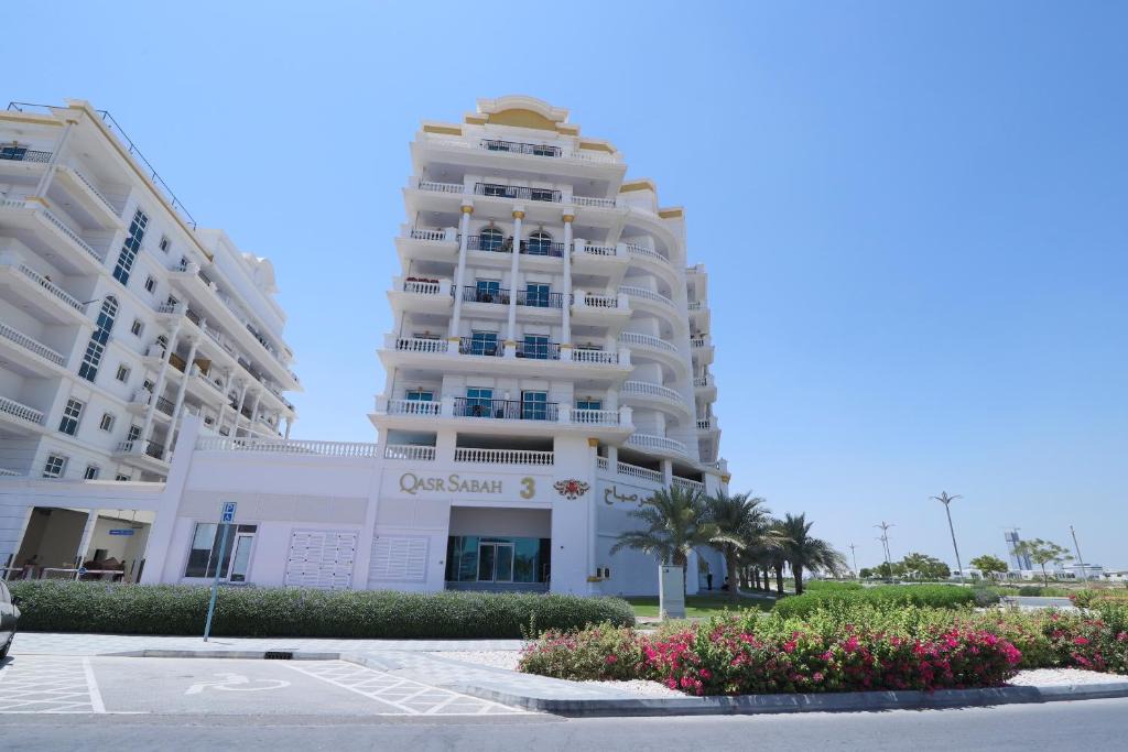 Dubai Production City Apartment | OYO Home 368 1BHK Qasr Sabah-3 IMPZ