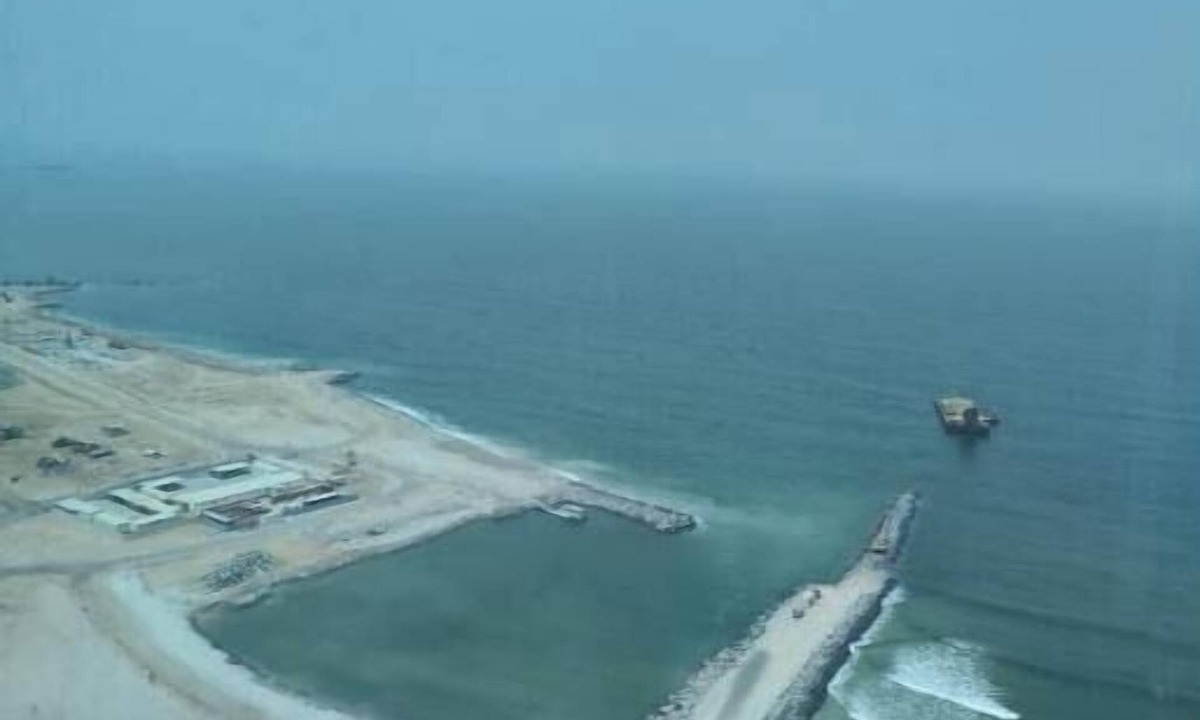 Ajman Apartment | Partition in cozy sea view flat