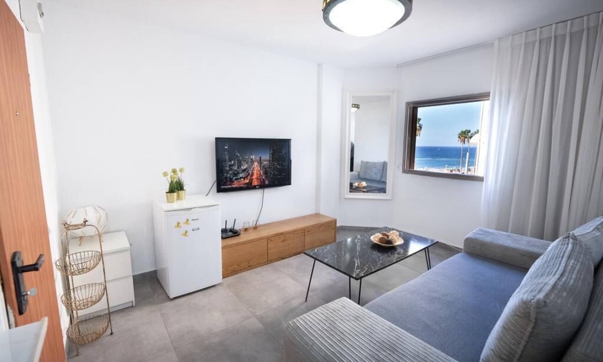 Bat Yam Apartment | Perfect 2-bedroom Sea View apartment in Bat Yam