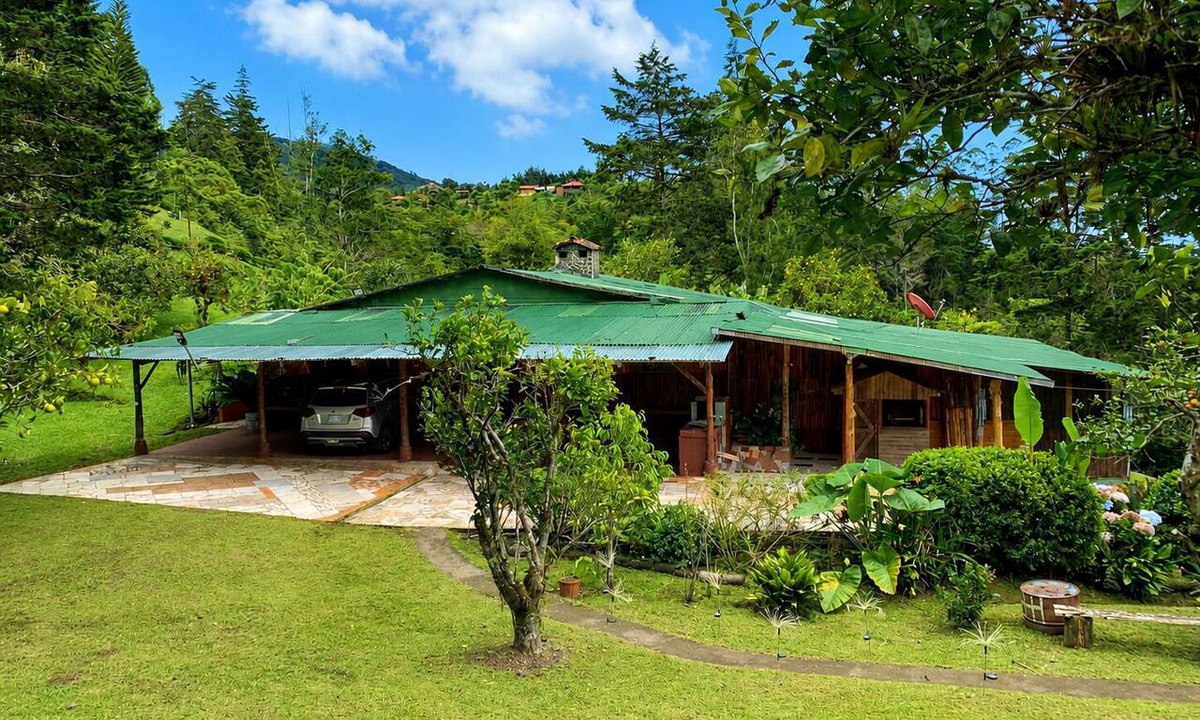San Isidro Cabin | Perfect for a unique experience where you can be relax and excited all in one.