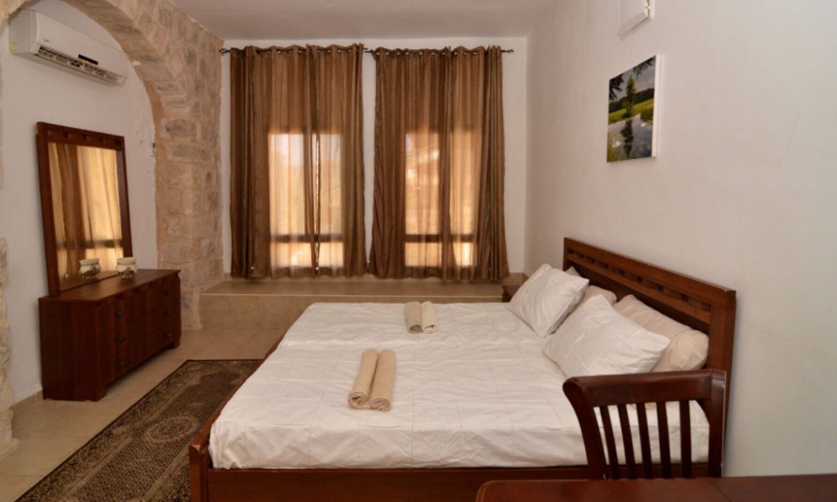Safed Old City House | Perfect Vacation Rental for groups and families