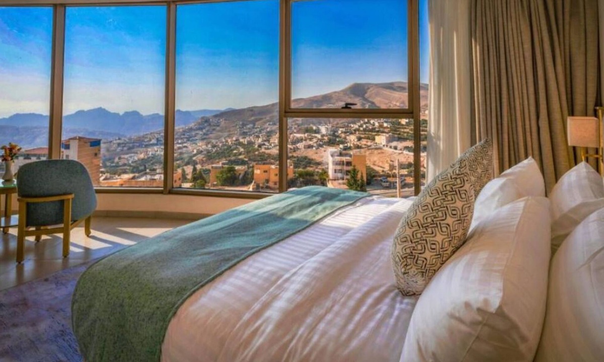 Wadi Musa Hotel | Petra Legacy Luxury