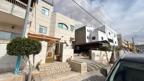 At-Taybeh Hostel | Petra Pass Hostel