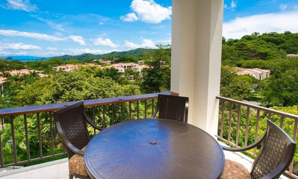 Coco Condo | Picturesque Condo with Spectacular Ocean Views & Beach Club Access