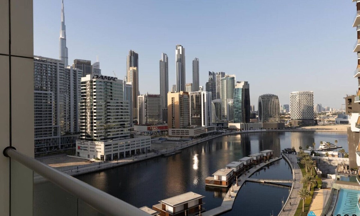 Downtown Dubai Apartment | Prime Spacious 2 BR Apt, Burj Khalifa & Canal View