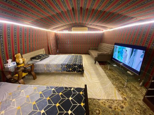 Al Rahba House | private farmhouse Tent Room