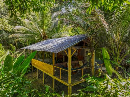 Dominical Cabin | Private jungle “Loft del Rio” river access