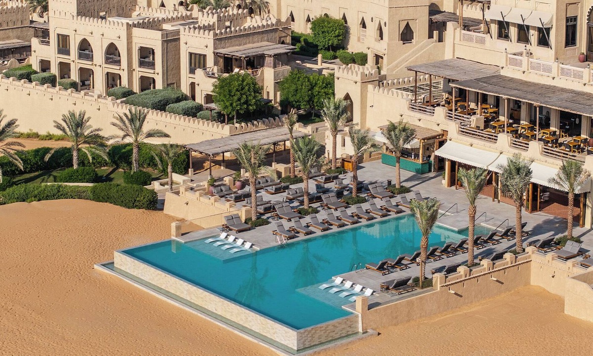 Mahdar Bin Usayyan Hotel | Qasr Al Sarab Desert Resort by Anantara