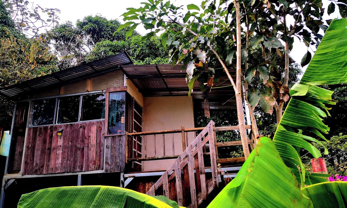 La Cruz House | Quiet Overnight Stay Near Peñas Blancas