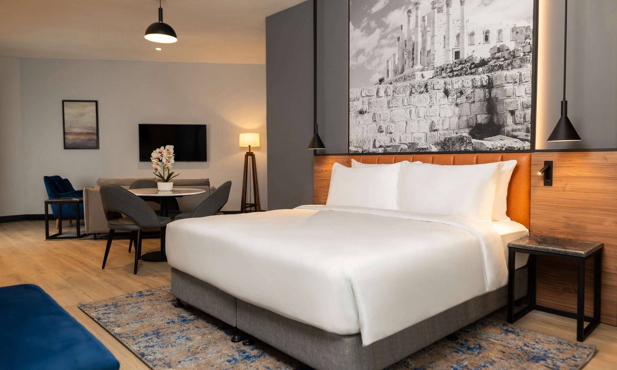 Al Swaifyeh Hotel | Radisson Blu Hotel, Amman Galleria Mall
