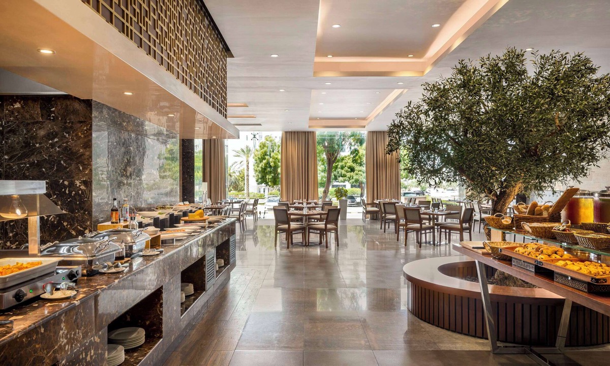 Muscat Hotel | Radisson Hotel Muscat Panorama