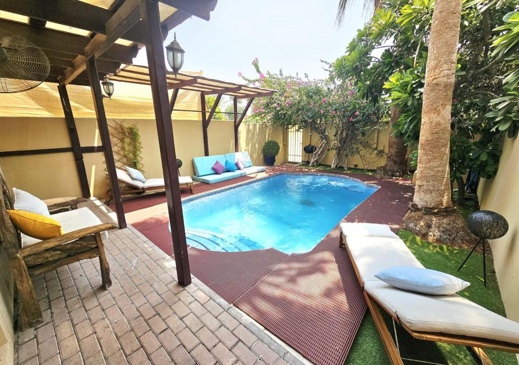 Emirates Hills Villa | Relaxing Villa with Private Pool in The Springs - sleeps 5