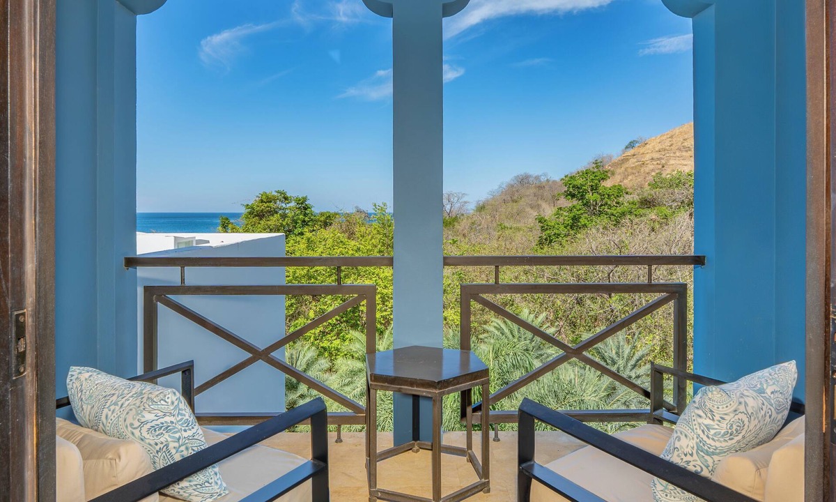 Las Catalinas House | Resort Style Home, Private Pool, Beach Club Access - Casa Serenity