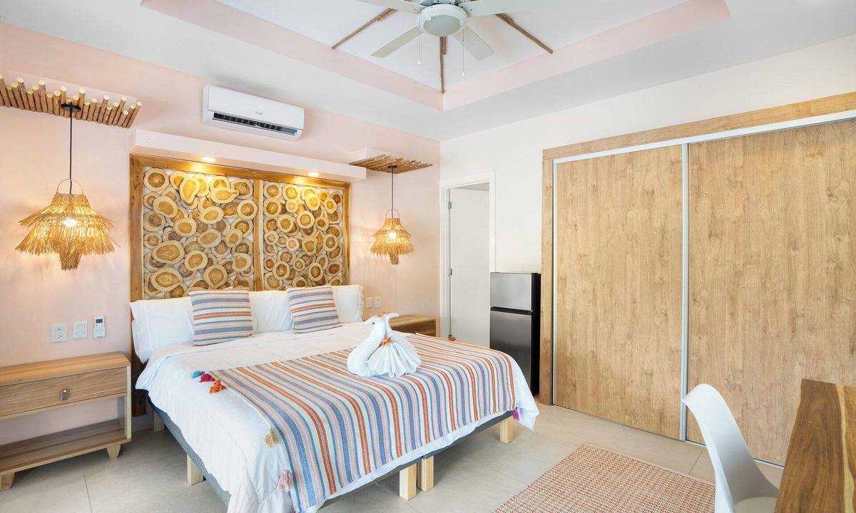 Potrero Hotel | Resort-Style Stay w King Suite + Pool - Near Beach