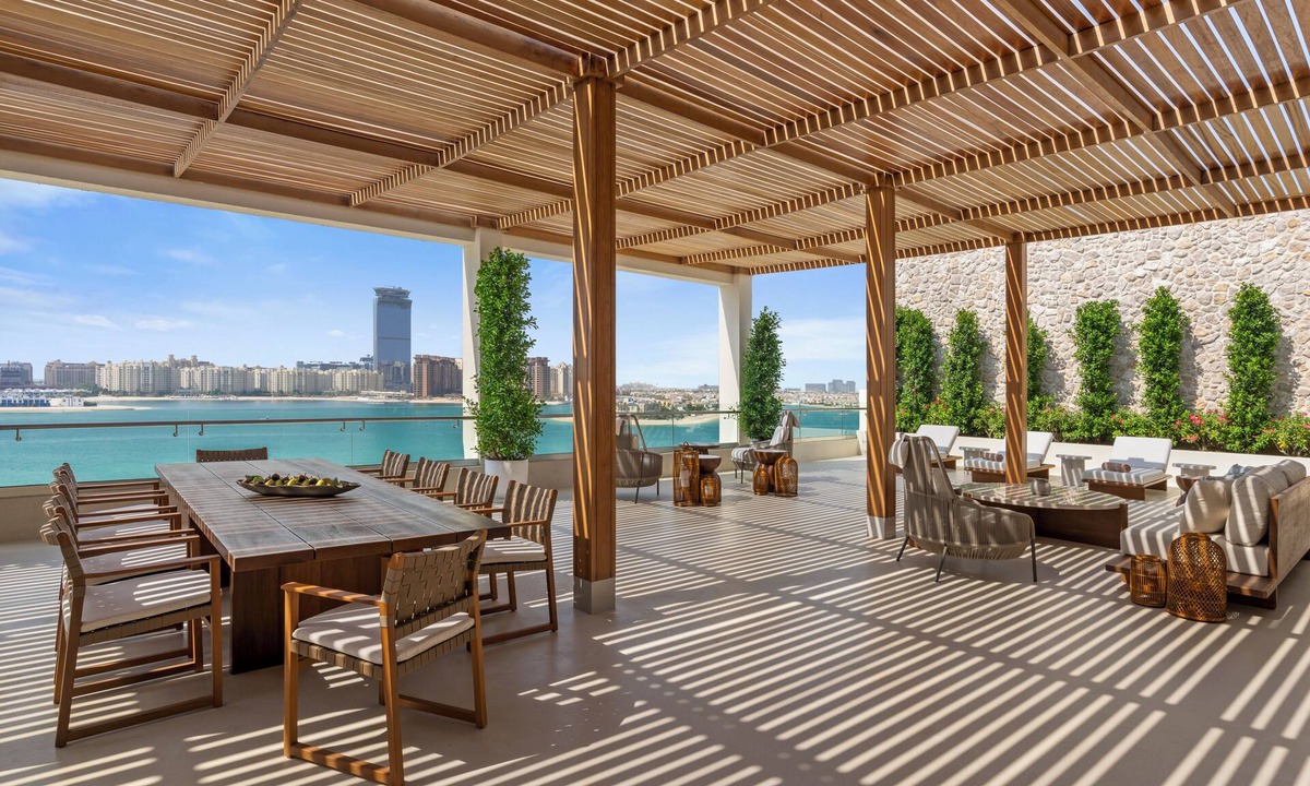 Palm Jumeirah Hotel | Rixos The Palm Hotel & Suites