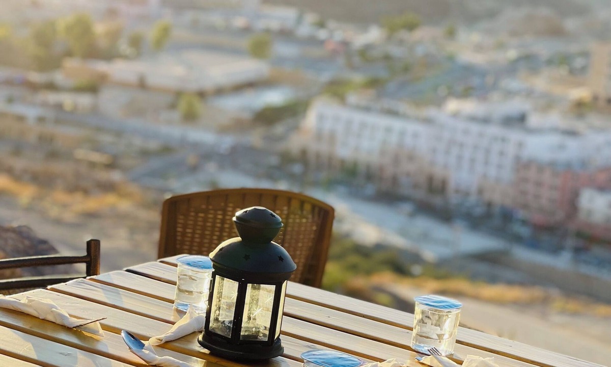Wadi Musa Hotel | RoadHouse