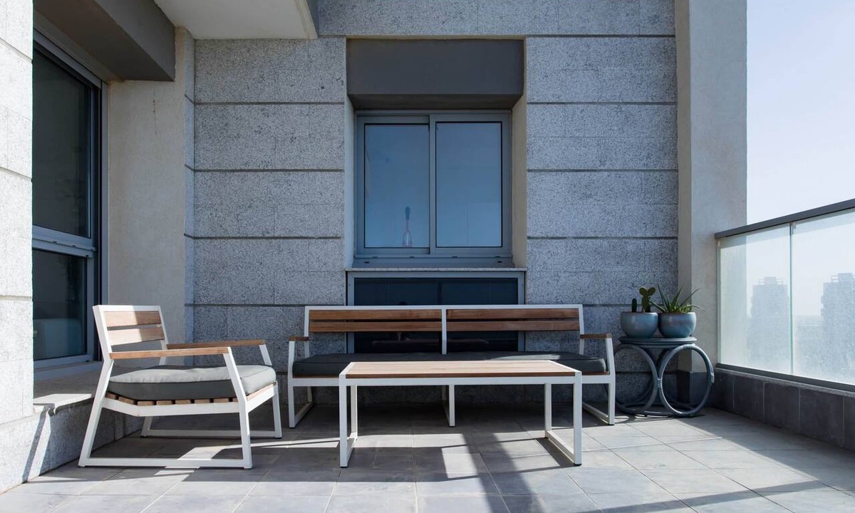 Bat Yam Apartment | Romantic Chic Apartment with Amazing Sea Views, Romantic Sea View Chic suite