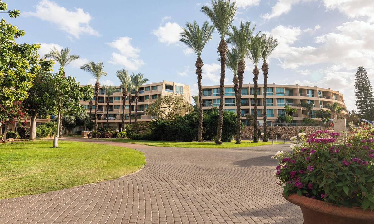 Caesarea Apartment | Rose Suite Caesarea- Romantic, Peachfull retreat in exclusive Caesarea Neot Golf