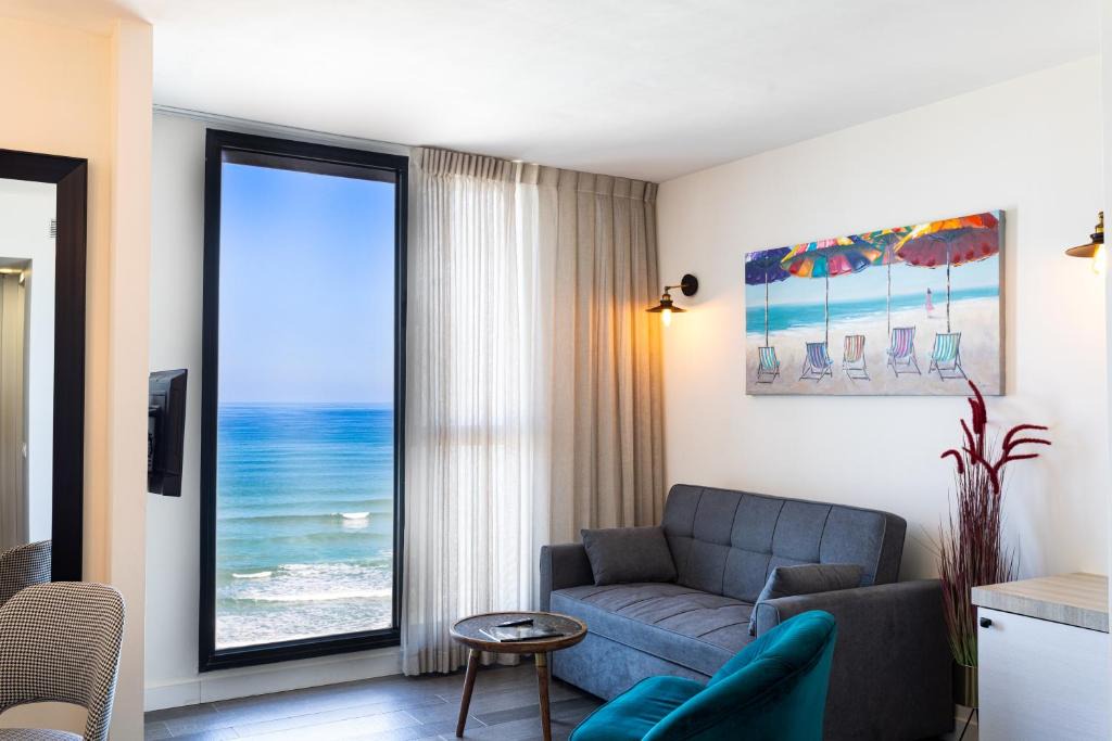 Bat Yam Hotel | Roxon Sea Sand Bat Yam
