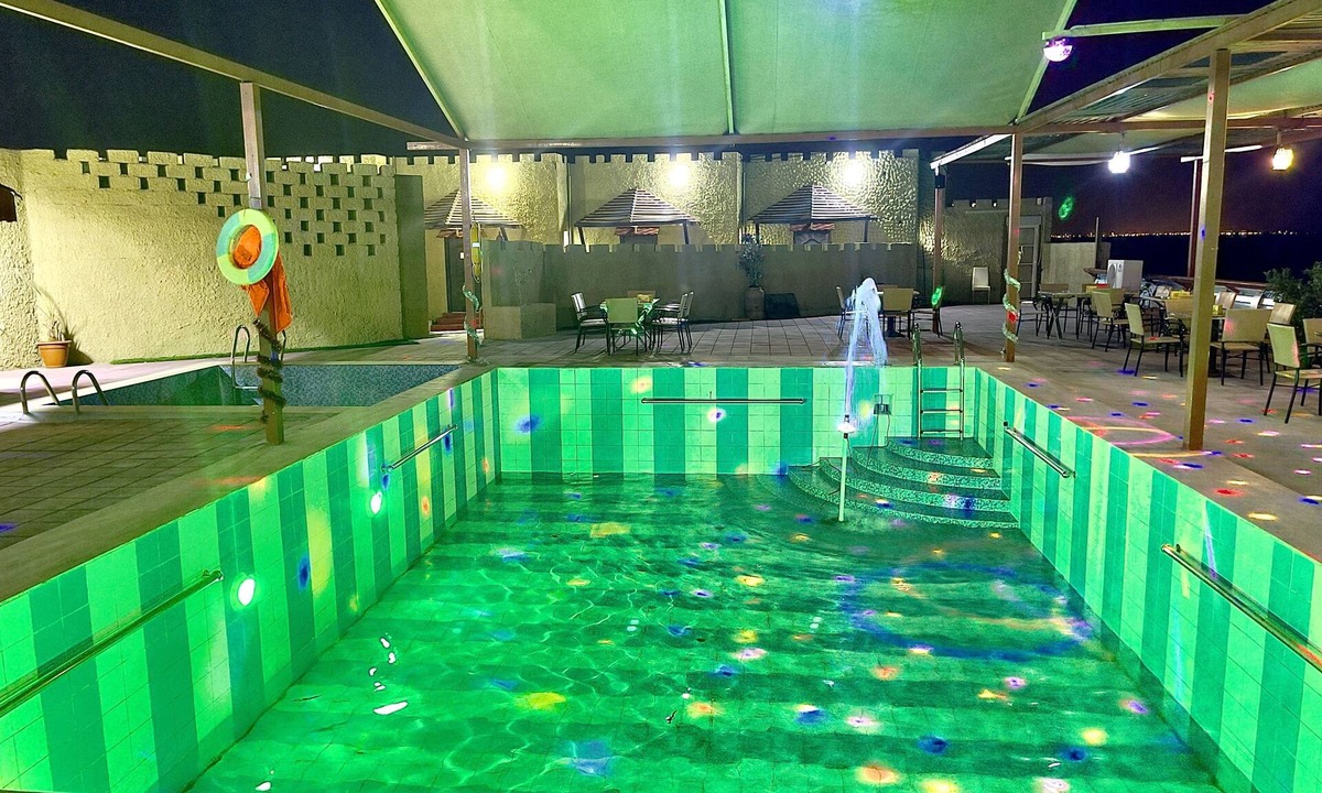 Shinas Hotel | Royal Beach Hotel