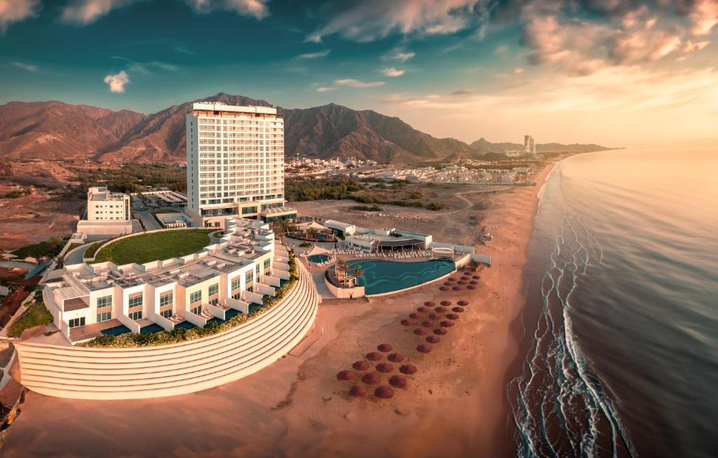 Al Aqah Resort | Royal M Al Aqah Beach Resort by Gewan