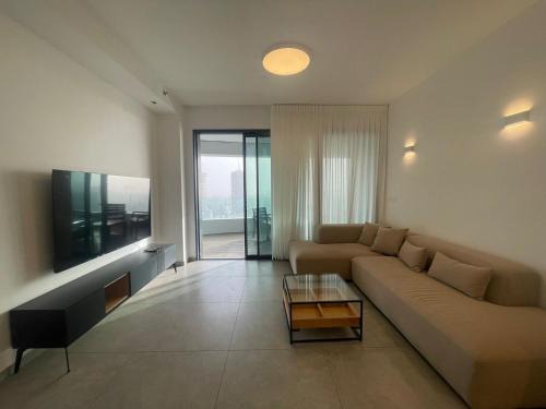 Tel Aviv Apartment | (Safe room inside)Luxury 3B With Balcony -By Vacay