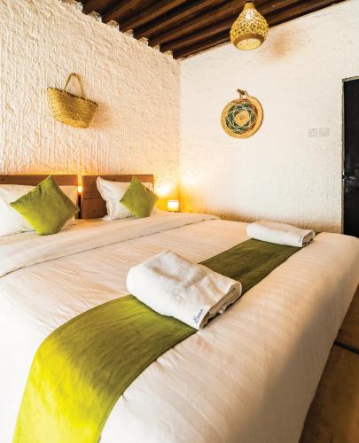 Al Hamra Cabin | SAMA Al Khutaim-Heritage Home
