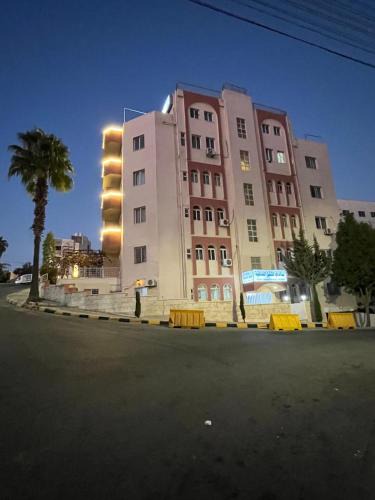 Jabal Al-Hussein Apartment | Sami Apartments