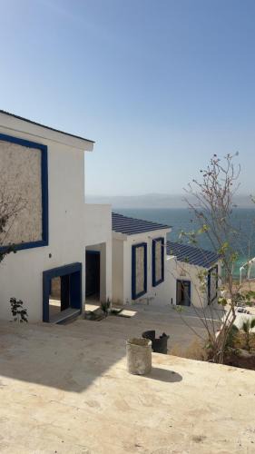 Sweimeh Resort | Santorini Resort & Spa